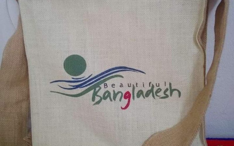 Go Green with Style: Promotional Jute Bags Redefining Eco-Friendly Fashion